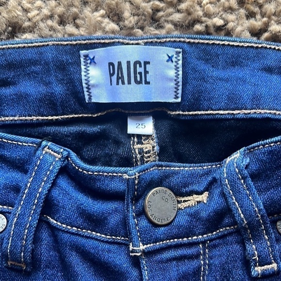 𝅺PAIGE Verdugo Crop Jeans - Picture 3 of 6